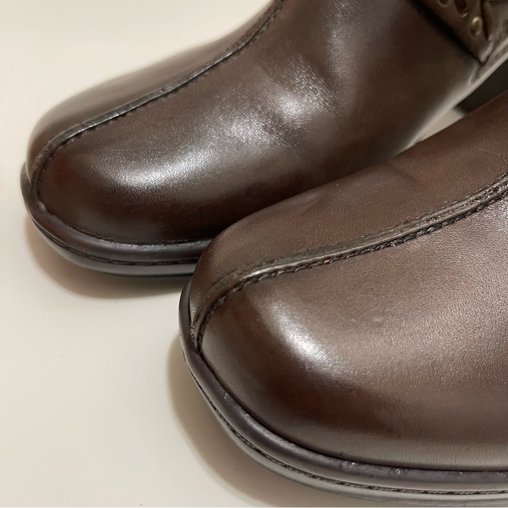 Clarks Women’s Size 8.5 US
Bendables Brown Leather Slip On Comfort Mules 83545 - Picture 8 of 16